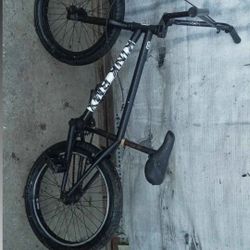 KINK BMX BIKE COLOR BLACK