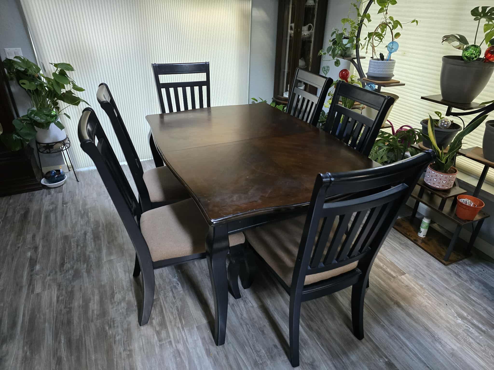 Kitchen Dining Table With Chairs