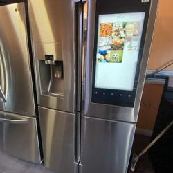 SMART SAMSUNG REFRIGERATOR. ON SALE ✅$799✅ FREE SHIPPING AMD INSTALLATION

