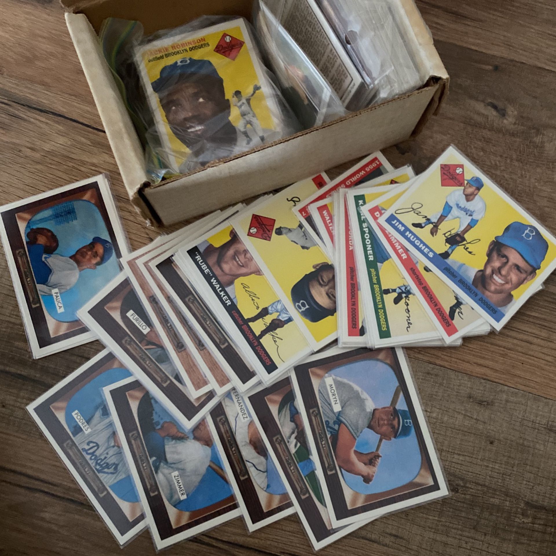 Vintage Baseball Card Collection 