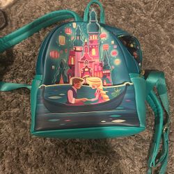 tangled lounged backpack
