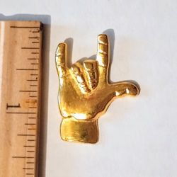 Hand Sign Language Love Vintage Collectible Lapel Pin A-1