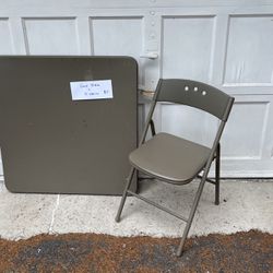 Card Table And 4  Chairs 