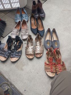 Women sandals