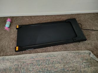 Walking pad with remote