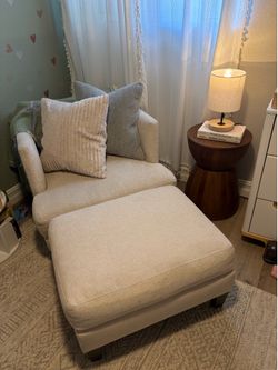 Accent chair and ottoman