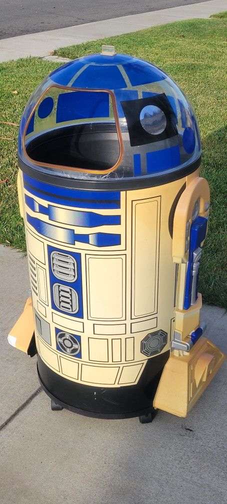 Rare 1996 Life-Size R2-D2 Star Wars Cooler – Collector’s Item