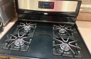 Whirlpool Gas Range / Stove with AccuBake System - Stainless Steel & Black