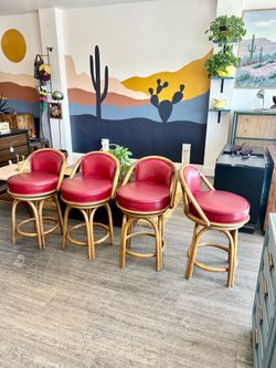Set of 4 Bar Stools / Counter height / Vintage!