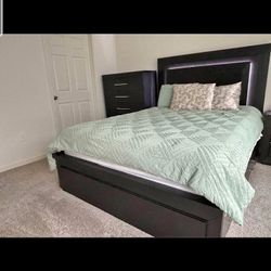 Brand New Complete Bedroom Set Are Available With Free Delivery And Cash On Delivery 