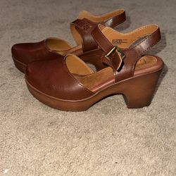 BOC Clog Platform Heels Sz. 6