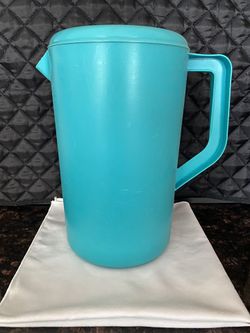 Pitcher - Gallon, Rubbermaid