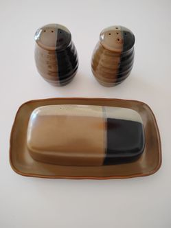 Gibson Midnight Palm 4pc Table Set - S&P Shakers + Butter Dish - NIB