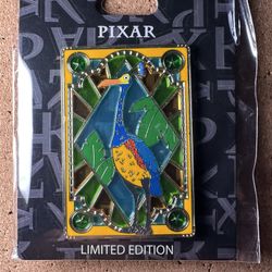 DISNEY Pink A La Mode UP KEVIN Stained Glass Jumbo LE 300 pin