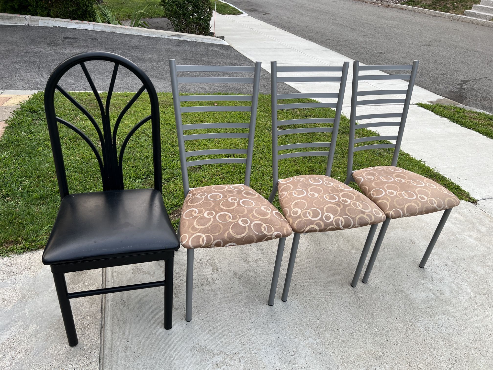 4 Metal Chairs