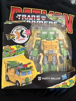 Transformers x TMNT Party Wallop Figure