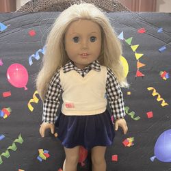 AMERICAN GIRL  DOLL - 18 INCH  WITH BLONDE HAIR & BLUE EYES - Very Cute