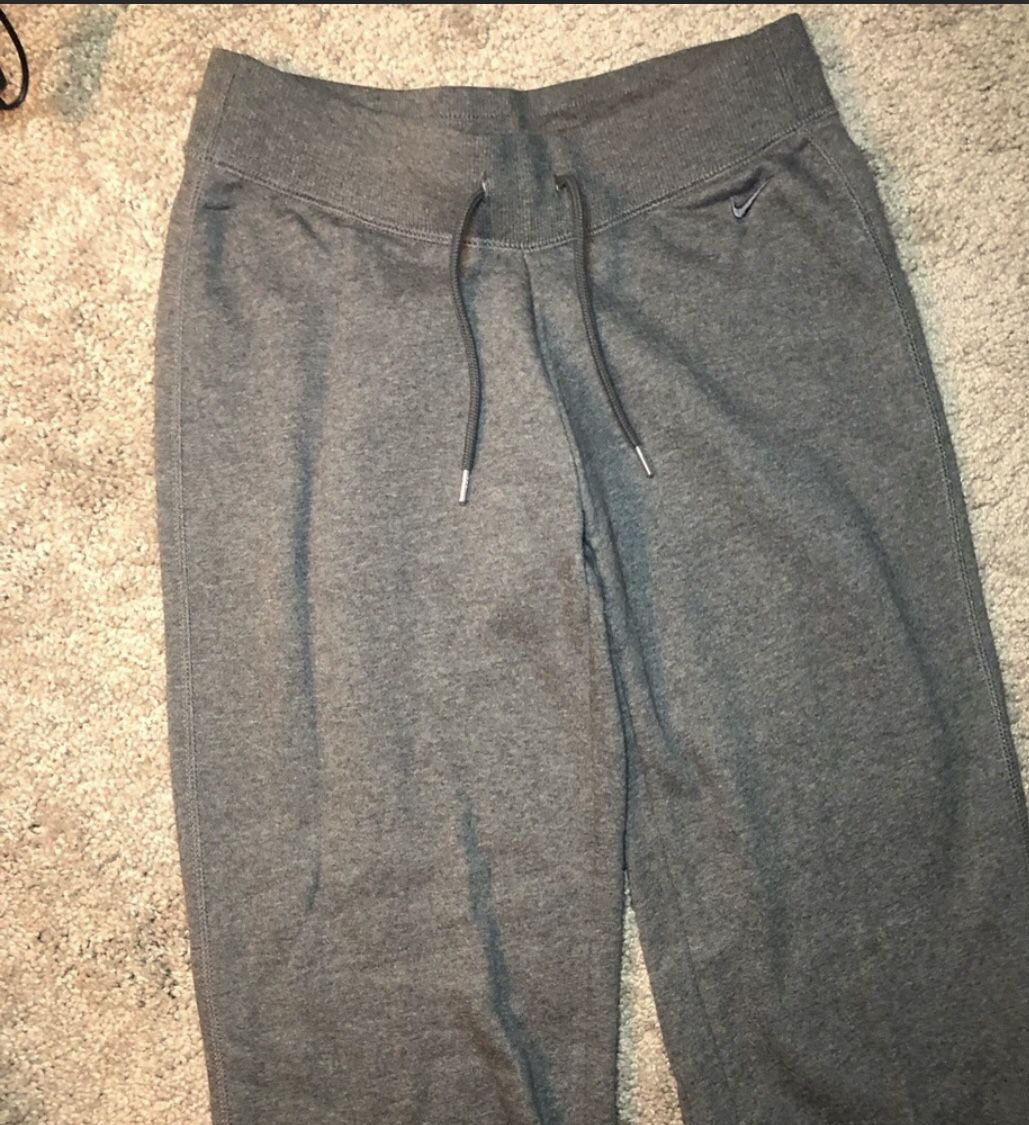 Nike sweatpants - small