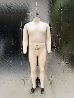 TSC men's maniquin size 44 (original price $1048）