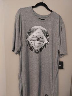Nike T Shirt (XL-T)