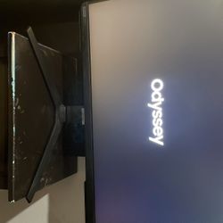 Samsung Odyssey G4 27” 240hz monitor 