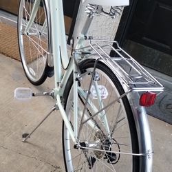 Brand New Schwinn Wayfarer Hybrid Bike. Never Used