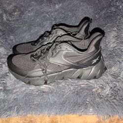 BRAND NEW MENS REEBOKS SIZE 12