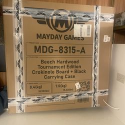 Crokinole Board w/ carrying  case