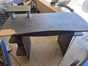 Computer desk