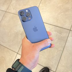 iPhone 15 Pro Max Unlocked 512GB