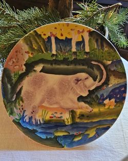 Decorative Plate  Hand Painted CHINA TRADER 10" ELEPHANT IN JUNGLE design 