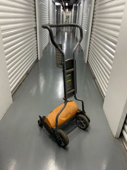 Fiskars Manual Reel Mower