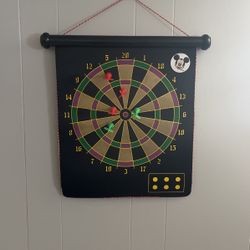 Like-New Dart Board