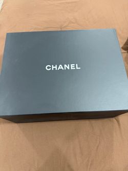 Chanel box
