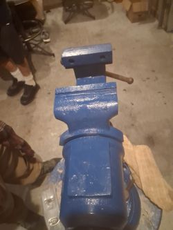 Allied Bench Vise