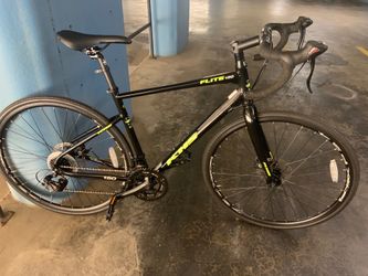 KHS Flite 150. 14 speed medium size lightweight aluminum frame with mechanical disc brakes