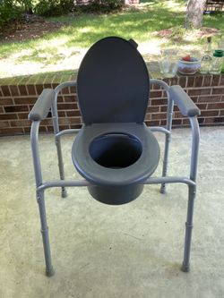 Steel Medical Bedside Commode