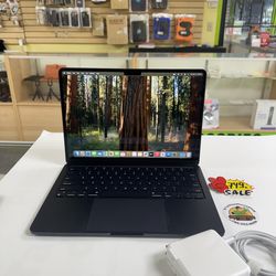 MACBOOK AIR 13” M3 2024   16GB RAM  256GB  A3113