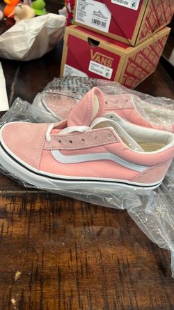 Vans Old Skool Pink Low-Top Sneakers