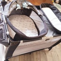 Graco Play Pen