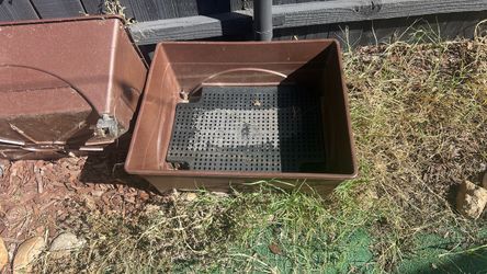 Plastic planter boxes