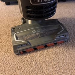 Shark Duo Vacuum cleaner