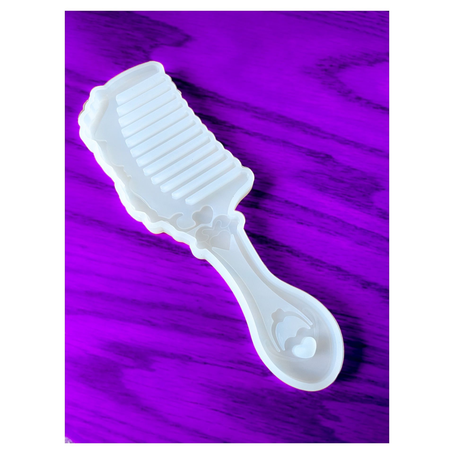 Silicone Beauty Comb Heart Detailed Resin Mold