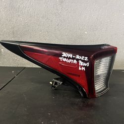 2019-2020-2021-2022 TOYOTA PRIUS LEFT TAIL LIGHT OEM USED