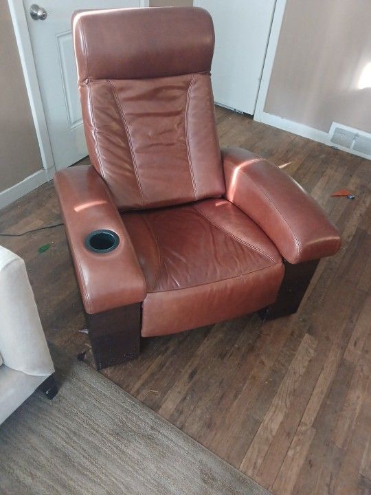 Ineak Leather Recliner Electric