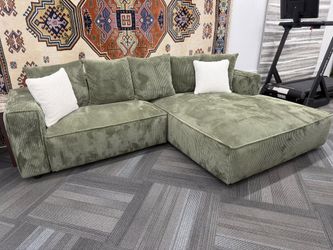 Brand NEW Green Sectional Sofa 