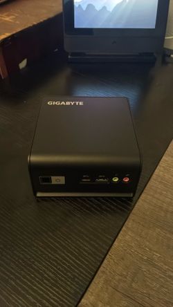 Gigabyte Brix micro PC