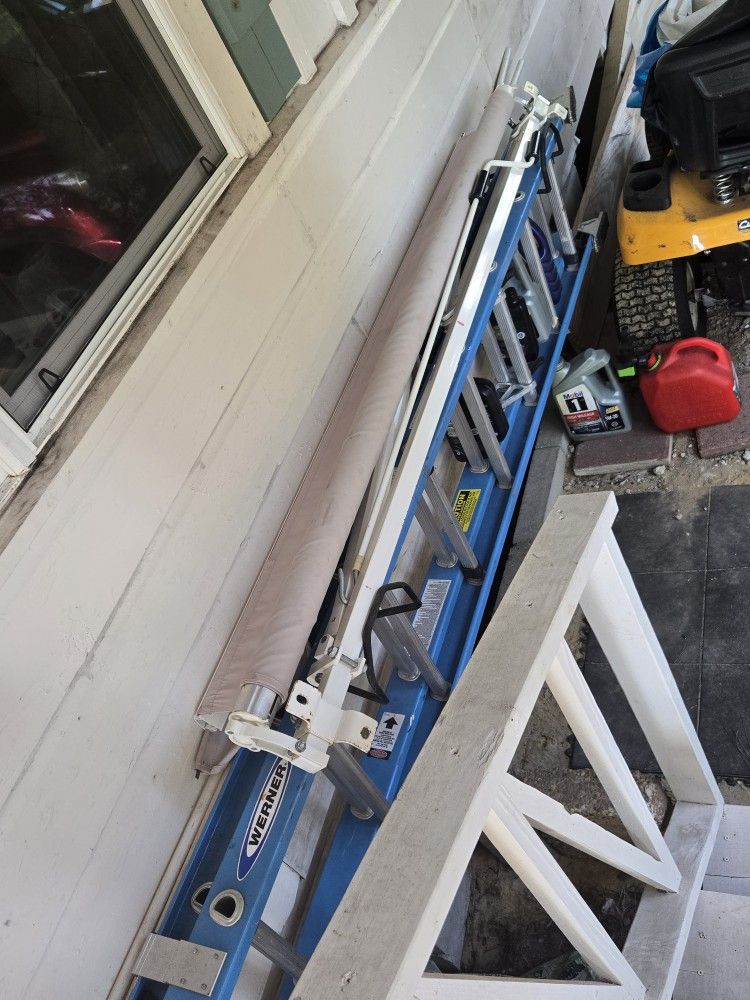 Awning 6 feet X5feet Great Condition