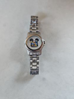 Vintage 90's Disney channel Mickey Mouse watch