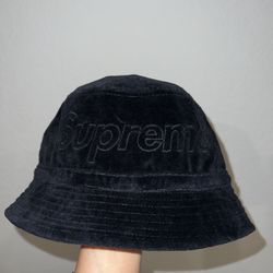 SupremexLacoste Bucket Hat